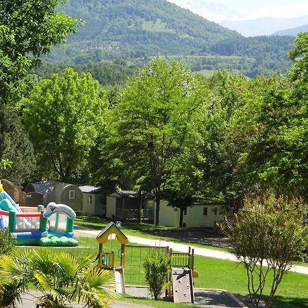 Camping - Piscine - Ccbaieb Montjoie-en-Couserans 외부 사진