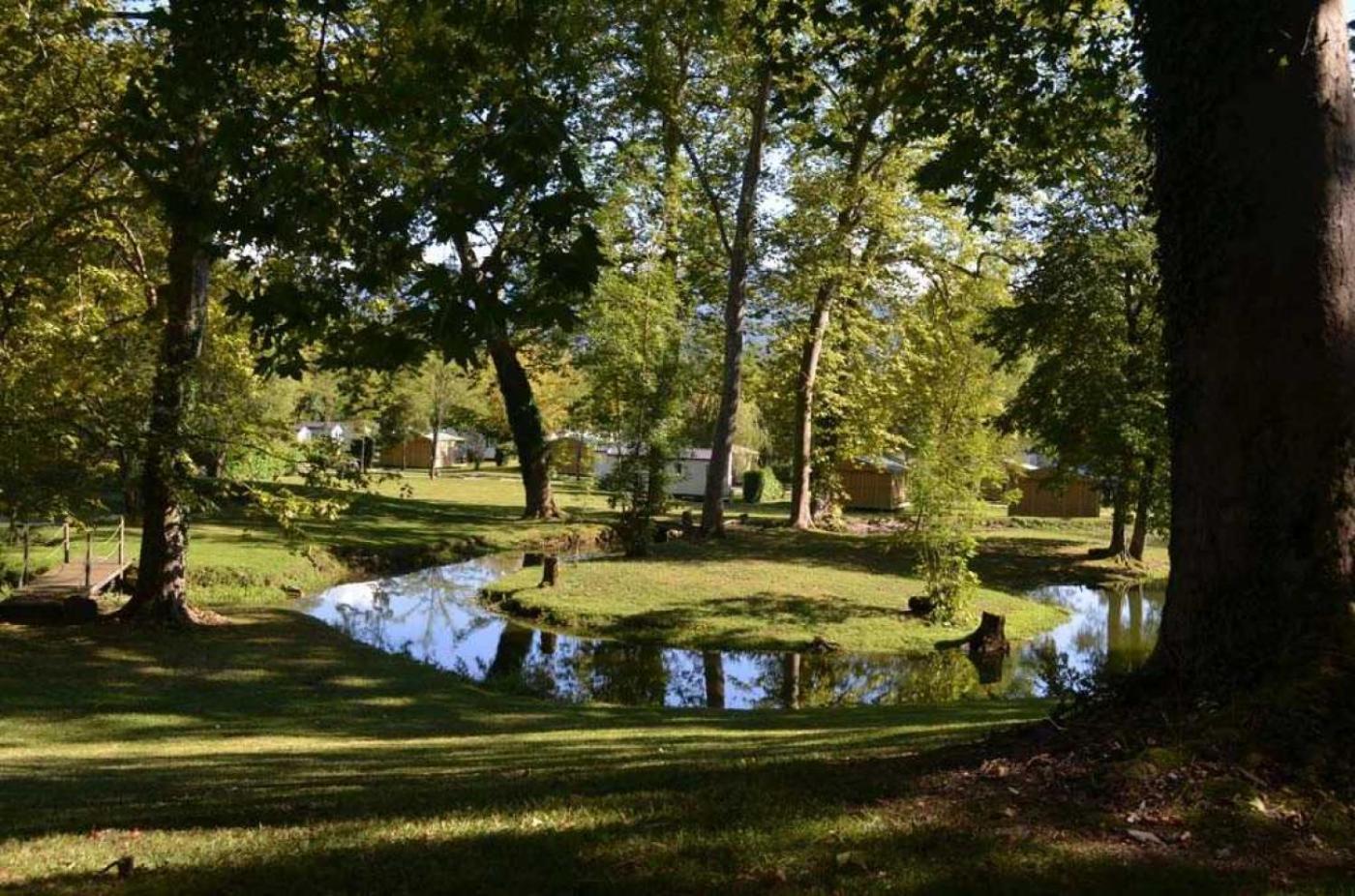 Camping - Piscine - Ccbaieb Montjoie-en-Couserans 외부 사진