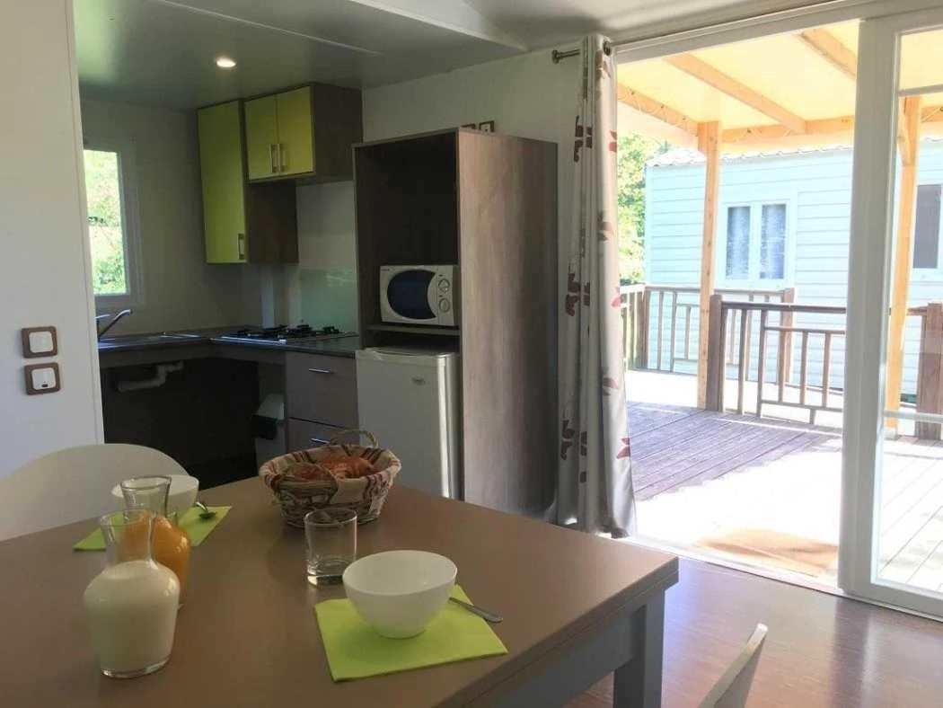 Camping - Piscine - Ccbaieb Montjoie-en-Couserans 외부 사진