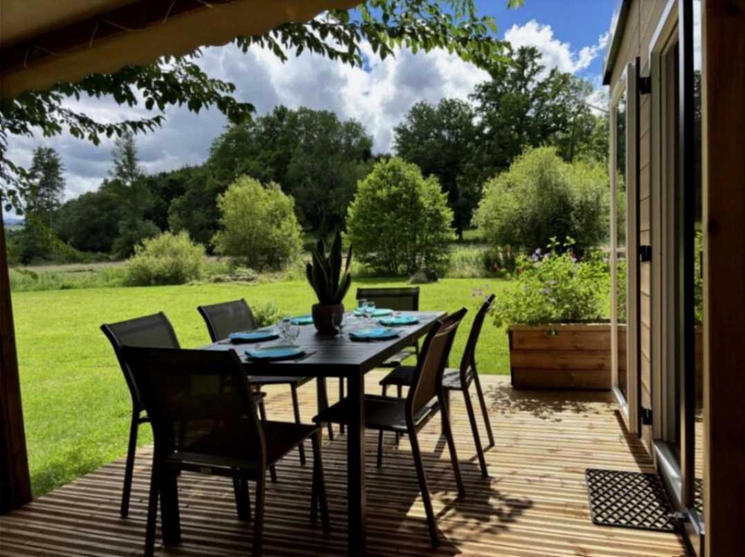 Camping - Piscine - Ccbaieb Montjoie-en-Couserans 외부 사진