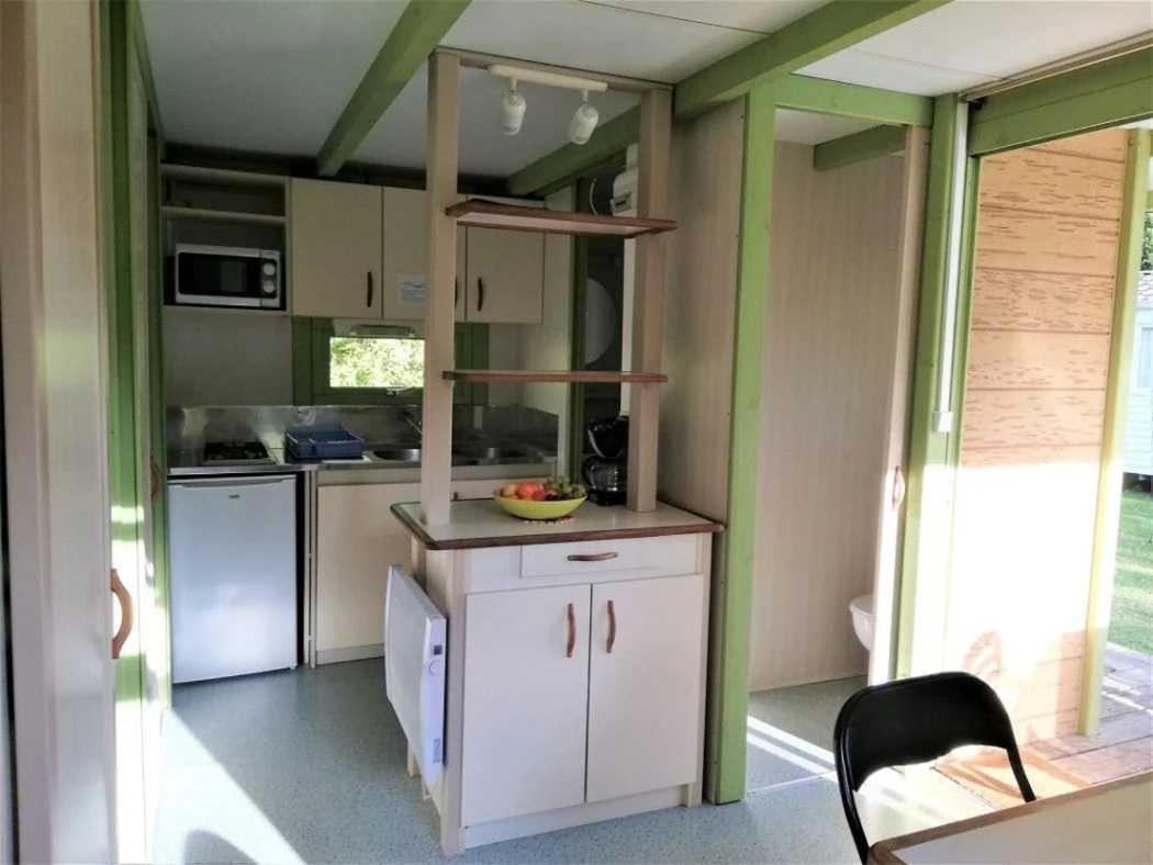 Camping - Piscine - Ccbaieb Montjoie-en-Couserans 외부 사진