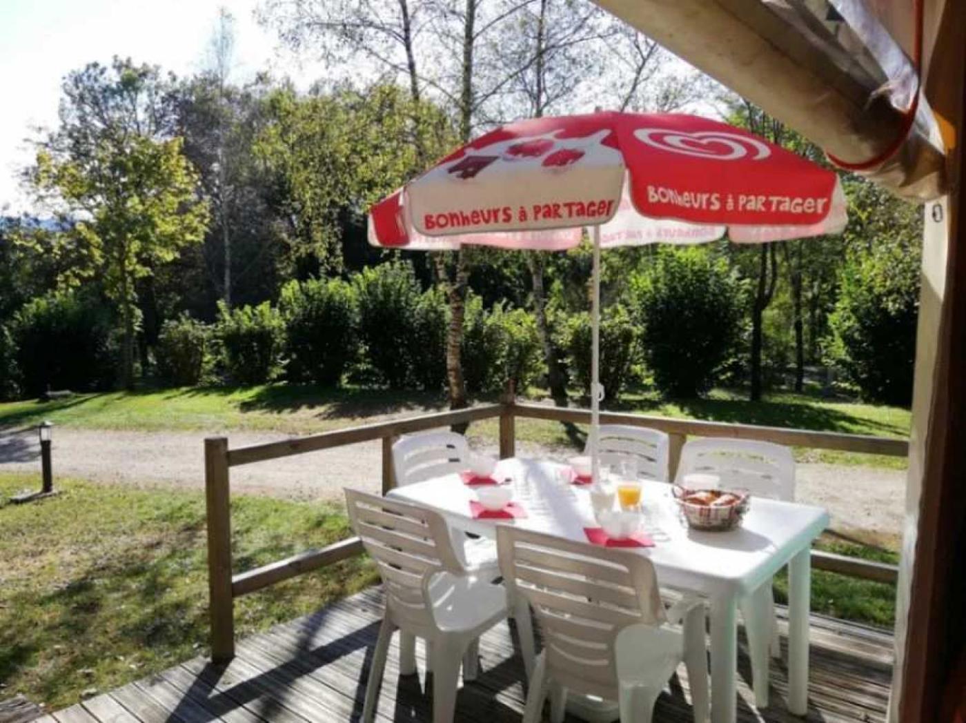 Camping - Piscine - Ccbaieb Montjoie-en-Couserans 외부 사진